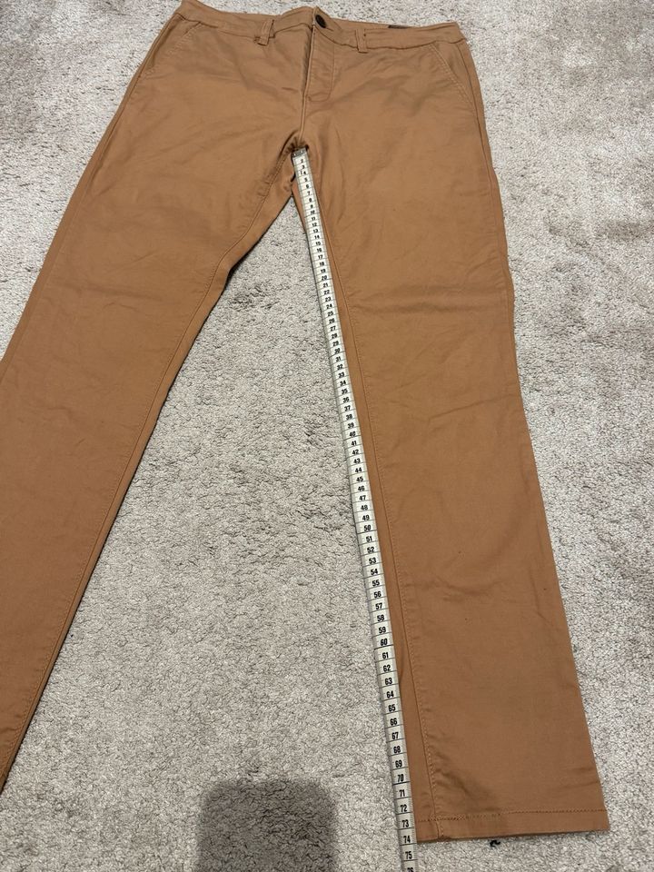 ASOS Chino Slimfit braun W32 in Frankfurt (Oder)