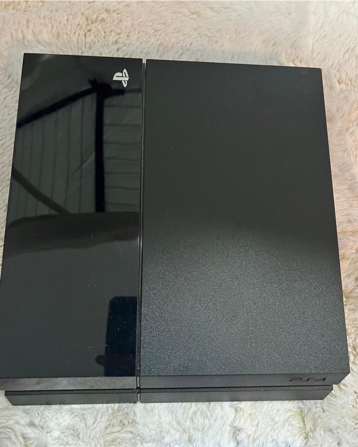 Sony Playstation PS4 / 500gb mit Zubehör in Duisburg