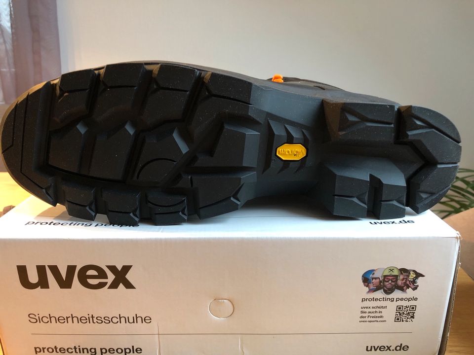 Uvex Sicherheitsstiefel S3 HI „Neu“ in Bad Münstereifel