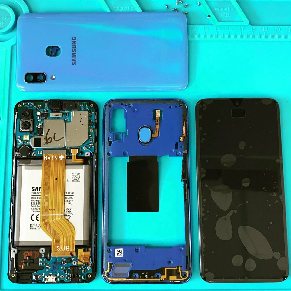 Smartphone Reparatur iPhone 7 8 X 11 12 Pro Max / Samsung 8 9 10 in Freudenstadt