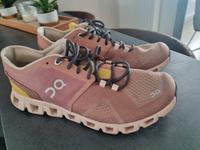 ON Schuhe *Neuwertig* Hessen - Morschen Vorschau
