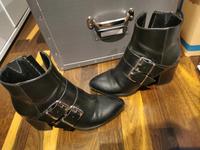 Business Stiefeletten, silberne Details Köln - Köln Junkersdorf Vorschau