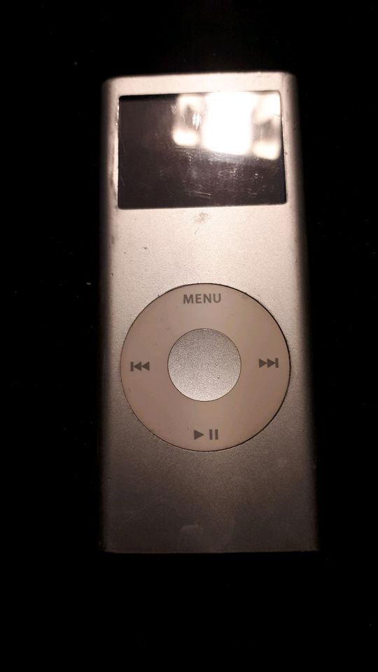 gebrauchter Apple iPod Nano 2nd Generation A1199 Silver 2gb in Hamburg