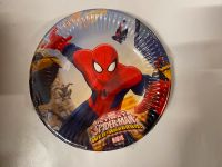 131 Packungen Einweggeschirr und Partyzubehör mit "Spiderman" Motiv für Kinder Kindergeburtstag Party, Großhandelwaren kaufen Restposten Thüringen - Tanna Vorschau