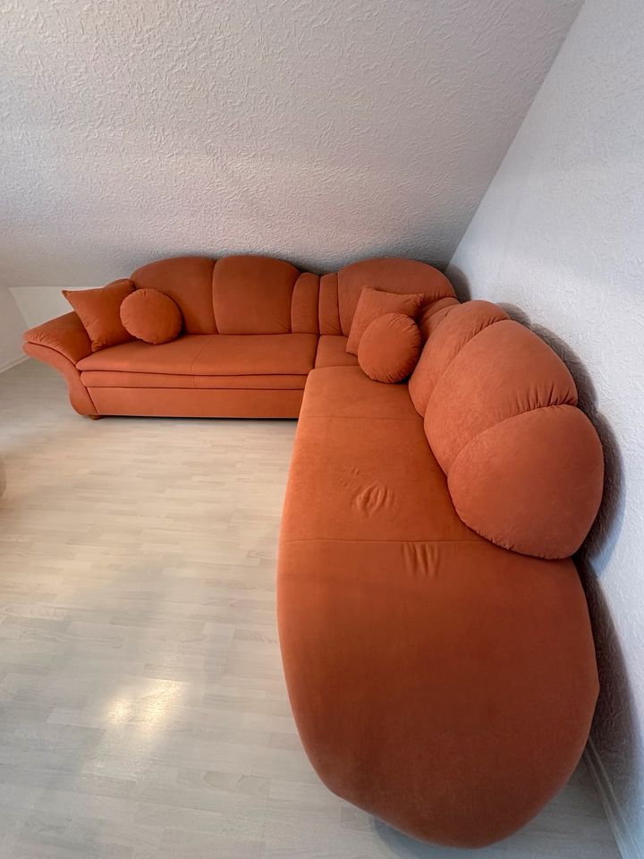 Sofa mit Schlaffunktion in Werneck