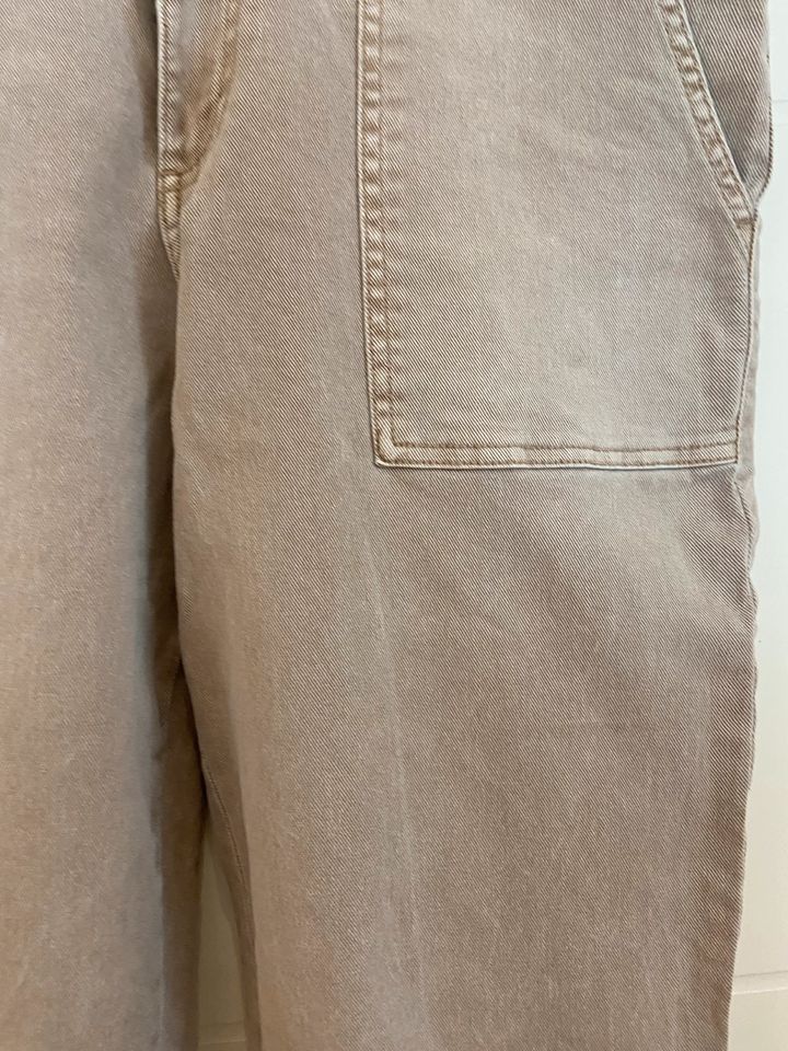 H&M Mom Jeans Gr. 42 Creme beige in Lippstadt