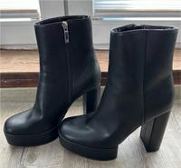 Stiefel mit Absatz zu verkaufen Kreis Pinneberg - Elmshorn Vorschau