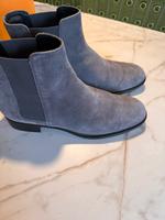 NEU Tod’s Damen Stiefeletten Gr.39 graues Wildleder Hamburg-Nord - Hamburg Eppendorf Vorschau