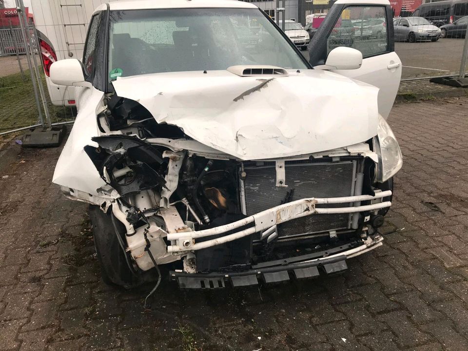 Suzuki swift Unfall in Köln