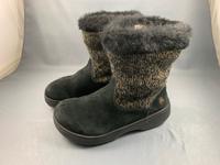 Crocs Cosy Knit Boots W8 Stiefel Stiefeletten Fur 38 39 Wie NEU Dortmund - Aplerbeck Vorschau