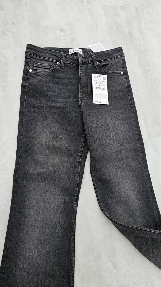 Zara Jeans 36-38 in Otter