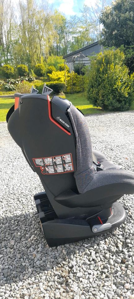 Maxi Cosi Kindersitz  Grau 9-18kg,  VERSAND MÖGLICH in Flensburg