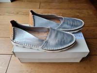 Clarks Espanrillos Ballerinas Gr.38/5 Silber Metallic Niedersachsen - Westerstede Vorschau