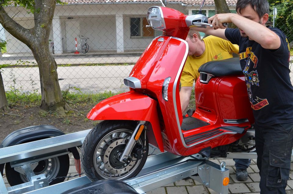 Motorrad-Anhänger zu vermieten in Friedrichshafen