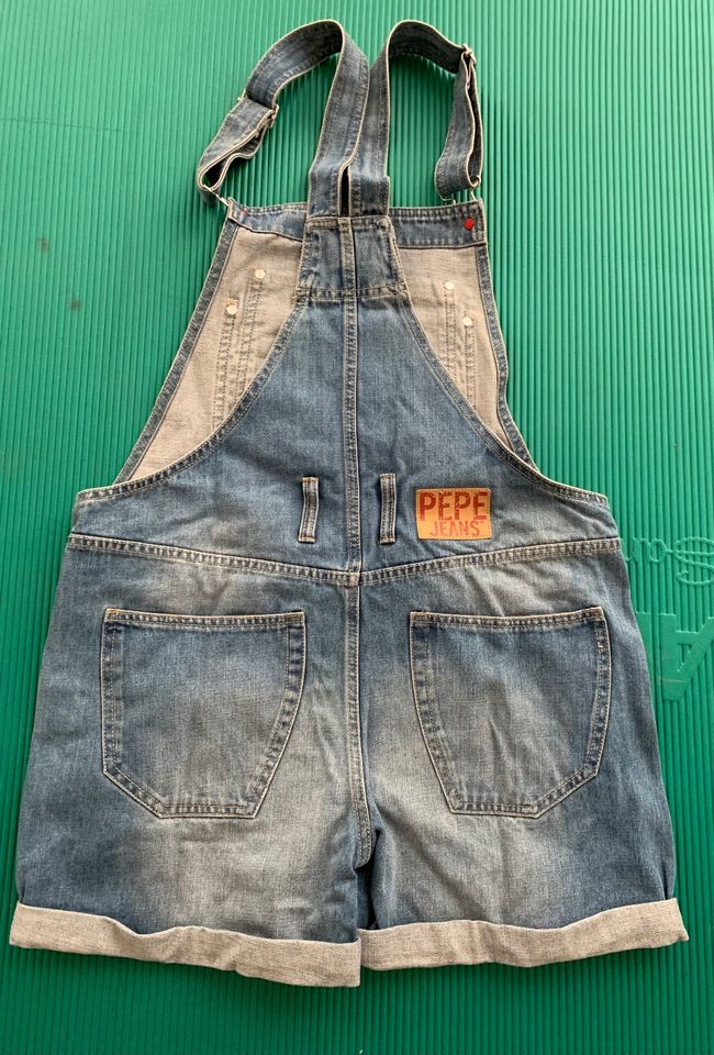 Latzhose Jeans von Pepe Neu mit Etikett Gr. L in Hamburg