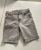 H&M Jeans Short regular, hellgrau, Gr.32 , neu ohne Schild Bayern - Goldbach Vorschau