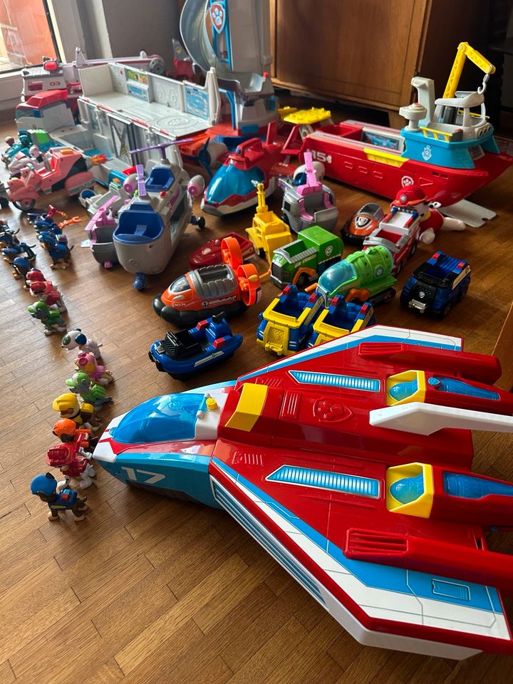 Paw Patrol Spielzeug Figuren Konvolut Zentrale Fahrzeuge in Köln