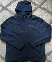Verkaufe Nike Tech Fleece Jacke XL Berlin - Spandau Vorschau