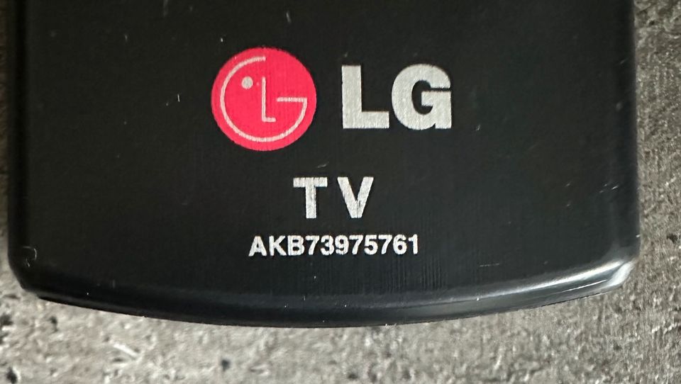 LG TV Fernbedienung  original AKB73975761 - gut erhalten in Bochum