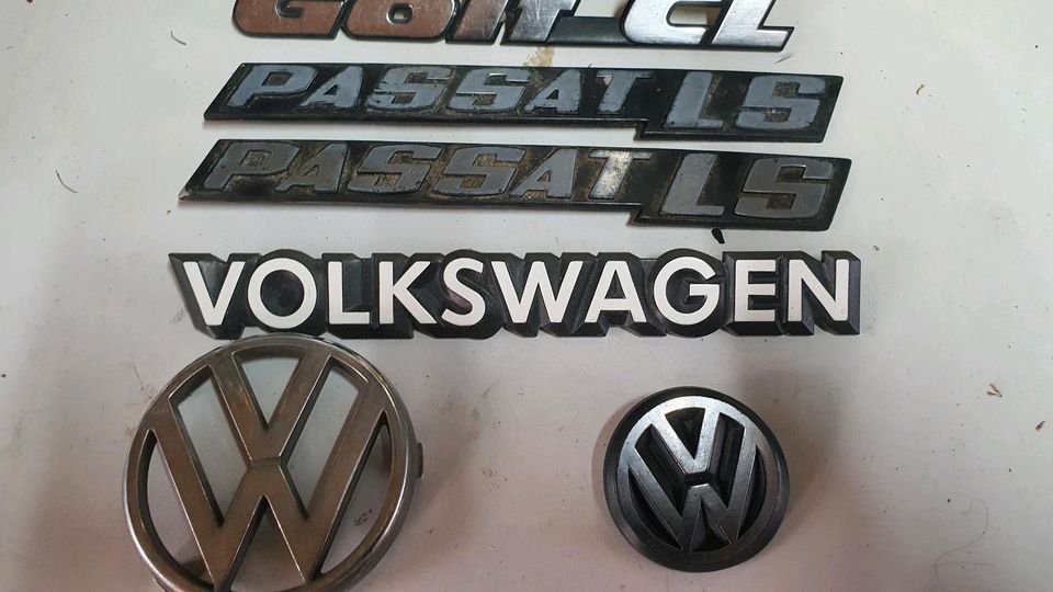 VW  Embleme in Northeim