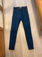 Jeans Gina Tricot Molly, blau, Größe L, highwaist, wie neu Nordrhein-Westfalen - Bad Salzuflen Vorschau