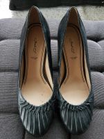 Schwarze Pumps Janet D Gr 40 Schuhe Damen Schleswig-Holstein - Groß Vollstedt Vorschau