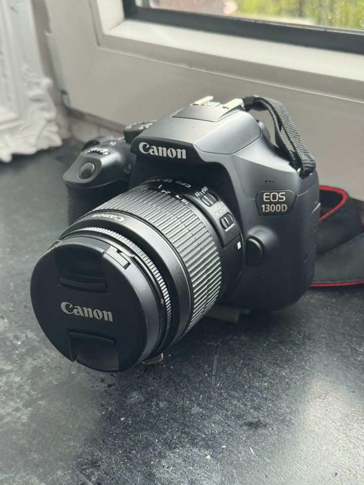 Canon  EOS 1300 D Kamera in Hamburg