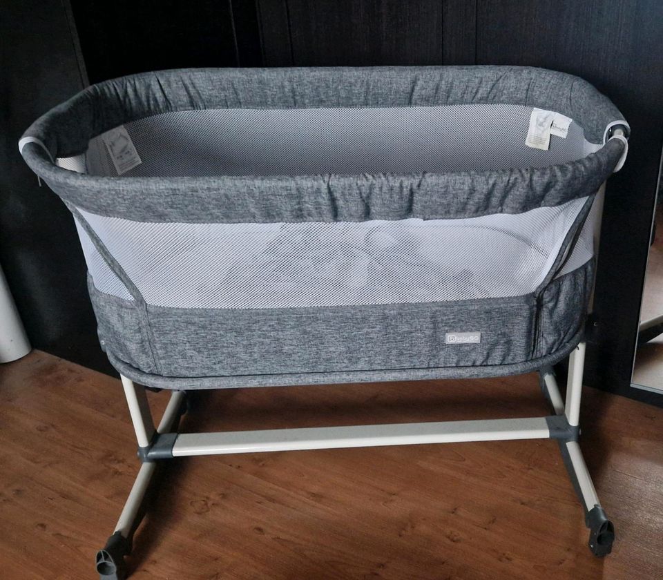 Beistellbett von babyGO mit Zubehör in Nörten-Hardenberg