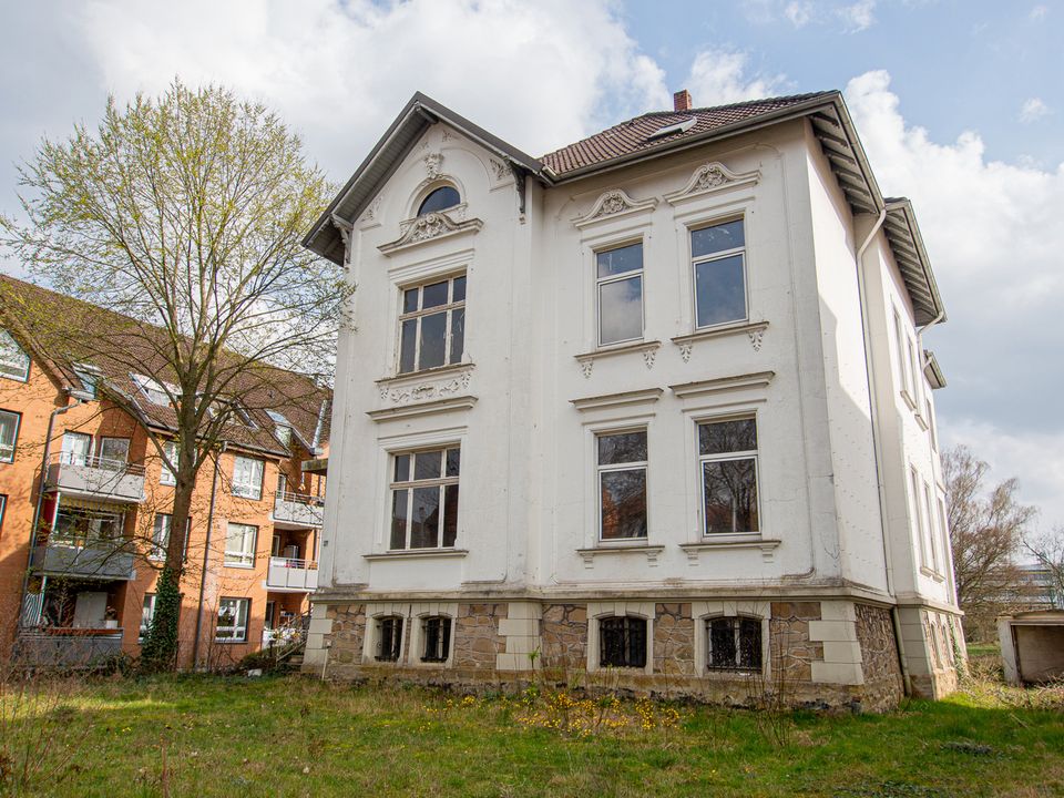 Ein Projekt mit Herzklopfen! Stadtvilla mit Wasserzugang in Herford. Denkmalgeschützt. in Herford