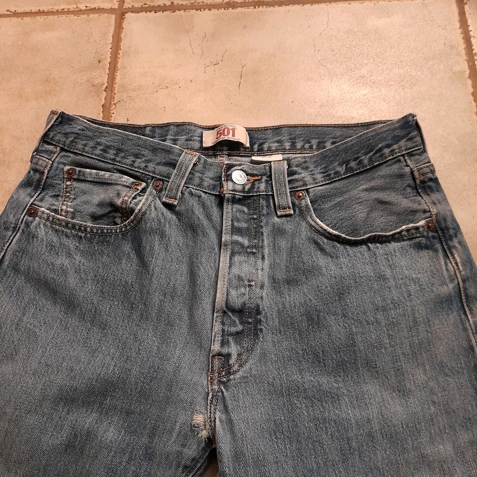 Levi's Jeans 501 original . Herrenhose. LEVIS. W32 L30 in Mücke