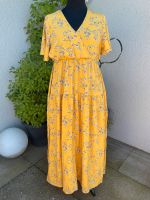 Süßes Maxikleid Gelb Gr. 44/ L mit Blümchen Sommerkleid Kleid Niedersachsen - Uelzen Vorschau