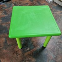 Kindertisch Tisch grün sehr stabil Nordrhein-Westfalen - Rösrath Vorschau