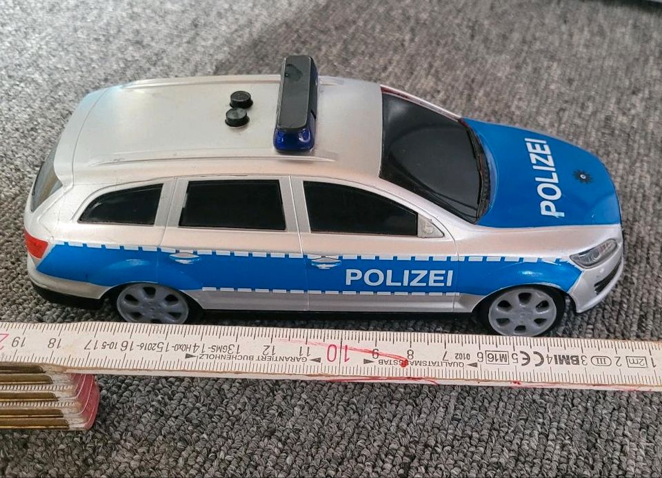 Polizeiauto mit Licht & Sound, 20cm lang in Pfinztal