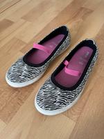 GEOX Ballerinas Mädchen Damen Gr 38 - neuwertig Dresden - Hellerau Vorschau
