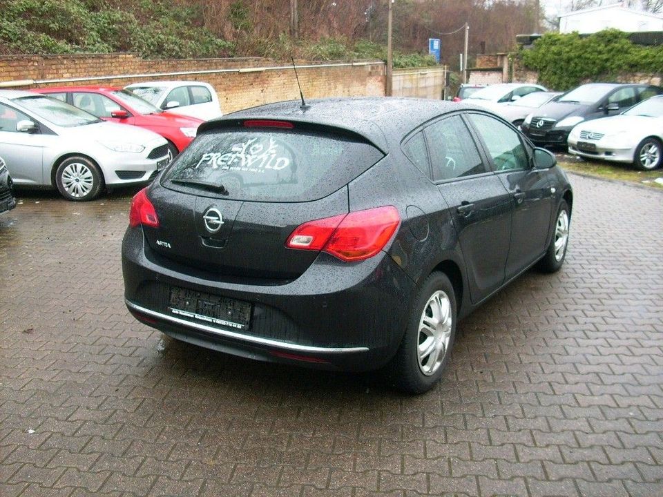 Opel Astra 1.4 Turbo ecoFLEX Style, AC, PDC in Wiesbaden