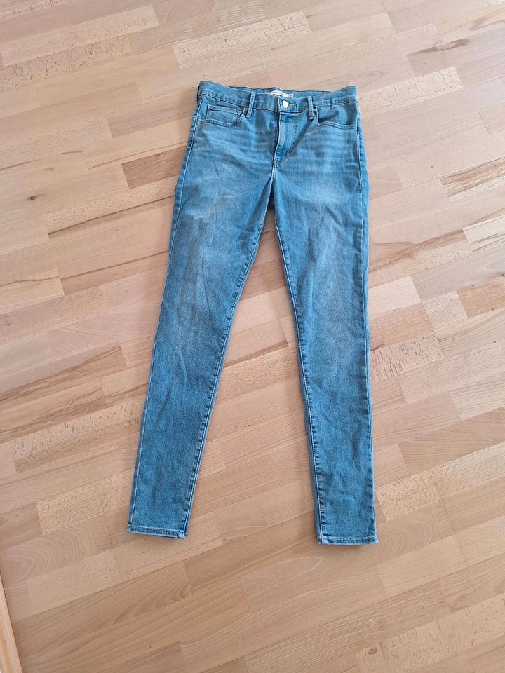Levis Jeans in Eschborn