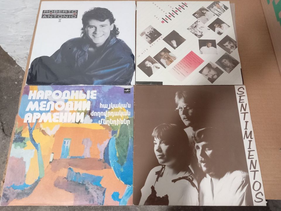18 Schallplatten Weltmusik LPs + 10 CDs, Latin Cuba USSR in Berlin