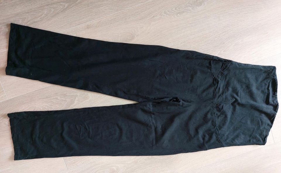 Schwarze Relaxhose Umstandshose Freizeithose Schwangerschaft in Lindlar