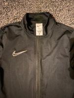 Original Nike Jungenbluse Größe S Saarbrücken-Dudweiler - Dudweiler Vorschau