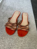 Marco Tozzi 40 Glitzer Sandalen Schlappen Slipper orange gold neu Baden-Württemberg - Blaustein Vorschau