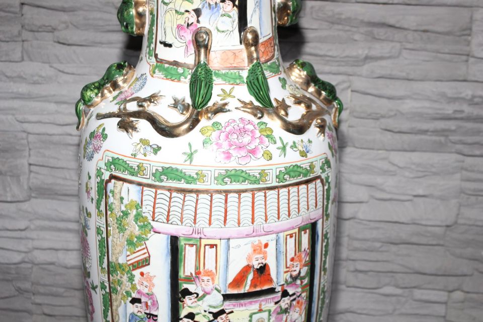 alte China Vase Bodenvase, gemarkt. 92cm Höhe in Wörth am Rhein