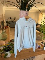 Tommy Hilfiger Hoodie Pullover hellblau 140/146 Nordrhein-Westfalen - Ascheberg Vorschau