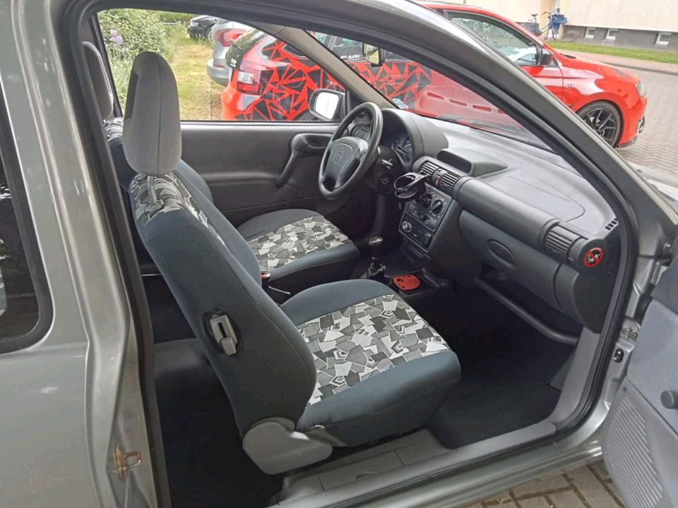 Opel Corsa B in Halberstadt