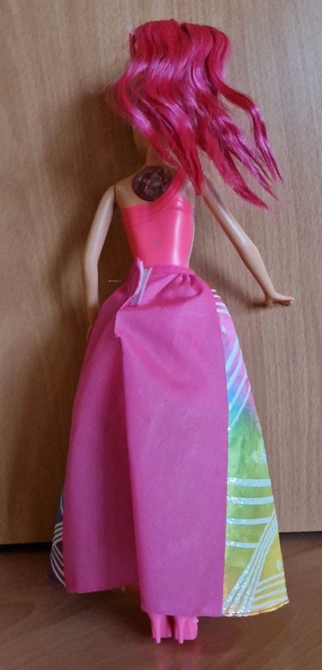 Barbie Dreamtopia Regenbogenlicht Prinzessin, Puppe in Bad Kreuznach