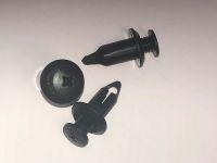 Stecker, Clips Türverkleidung Multicar M25.2, M26, M27, M30, M31 Bayern - Schwarzach am Main Vorschau