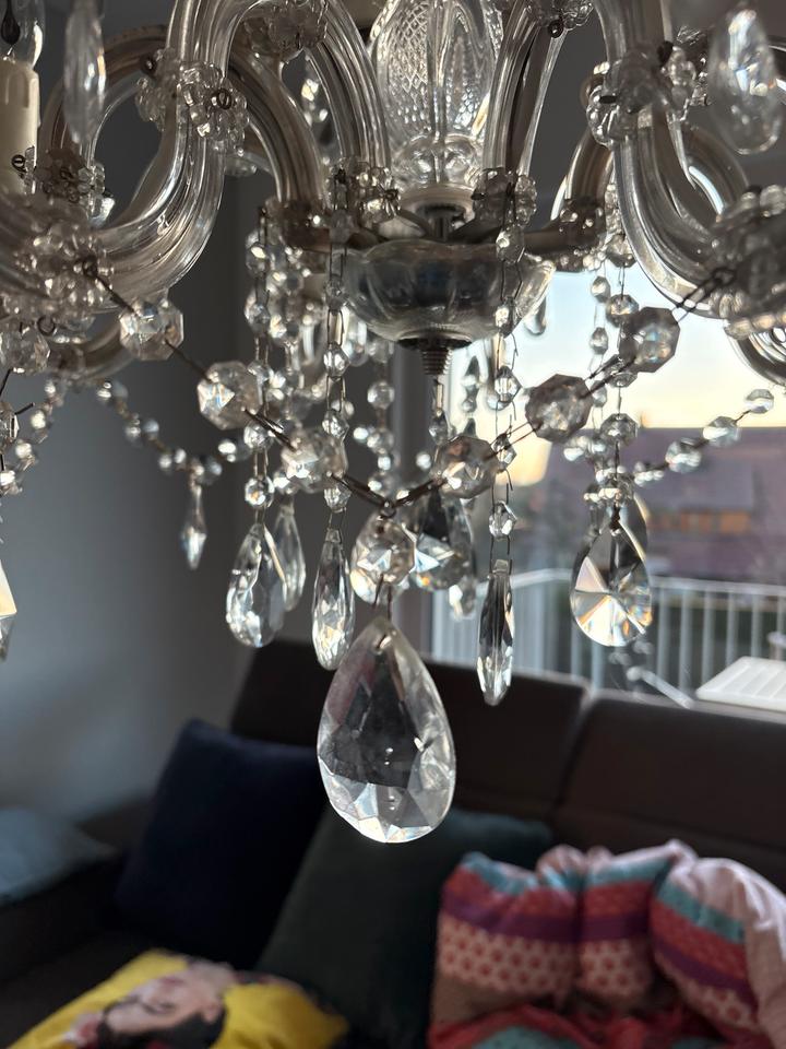 Kronleuchter Kristallleuchter Echtglas Glas Leuchter 12-Armin in Ostfildern