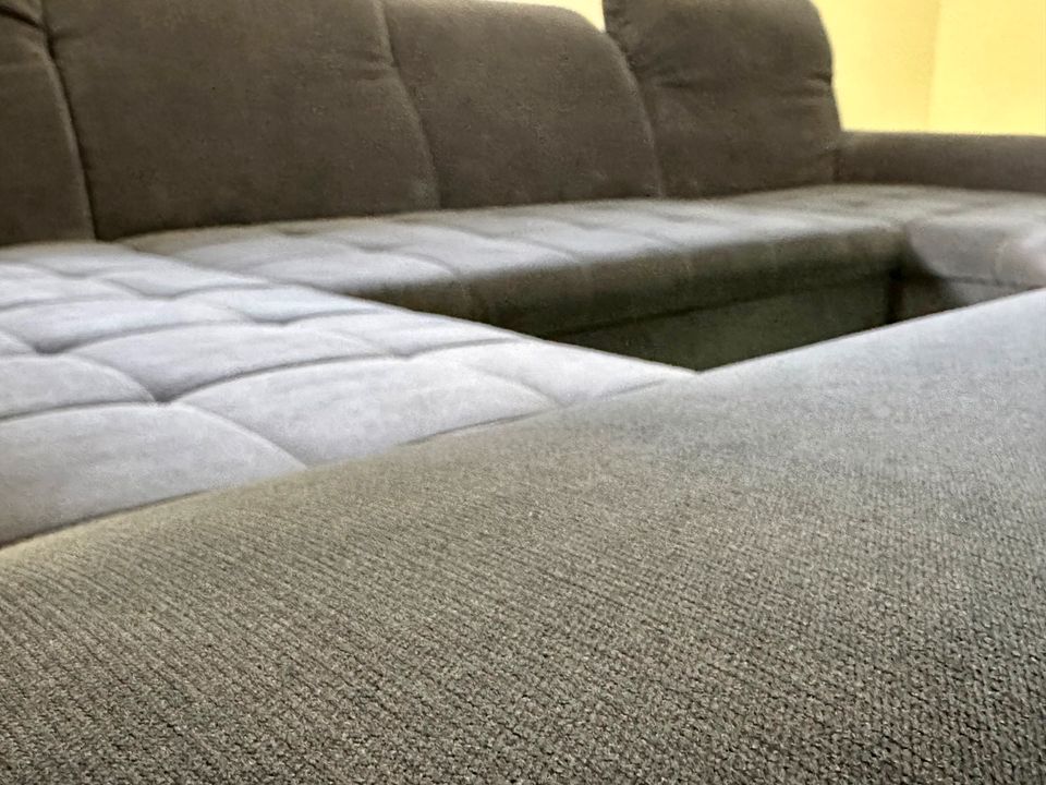 NEU! Wohnlandschaft Franzi XXL ! Sofa Chenille marine ! Bett in Löhne