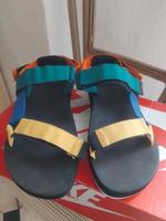 Herren Sandalen  original NEU Pull &Bear große 44 Düsseldorf - Eller Vorschau