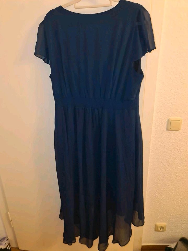 Abendkleid 48 in Dessau-Roßlau