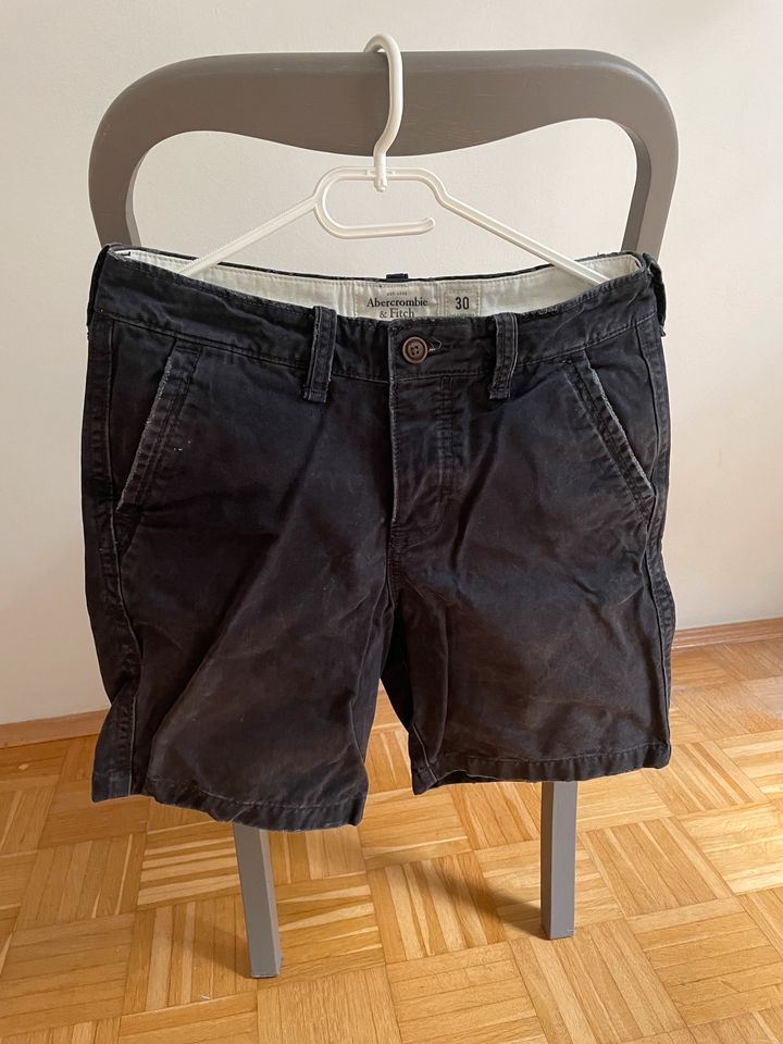 Herren Vintage/used-look Baumwoll Shorts in Größe 30/S A&F in München